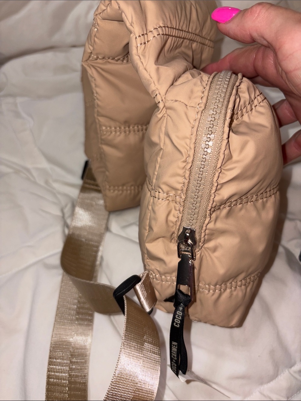 Nwt coco + Carmen Sling Puffer Bag - Picture 10 of 11